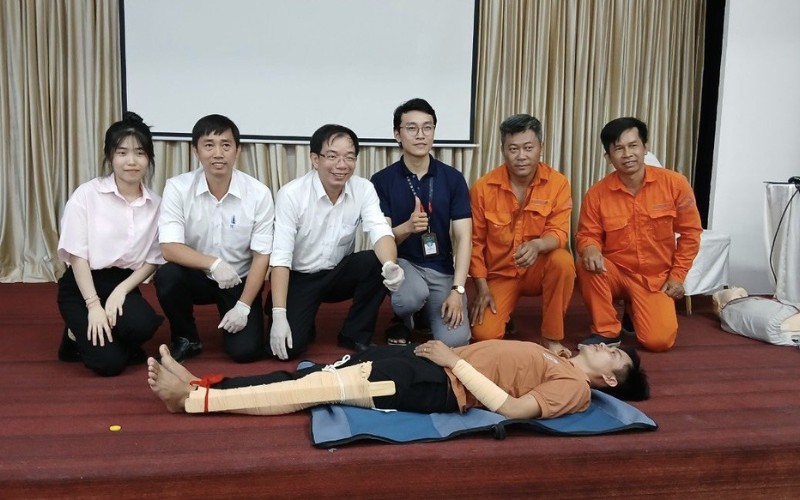Buổi Huấn Luyện An Toàn, Vệ Sinh Lao Động Nhóm 4 Cán Bộ Nhân Viên Hipc | Hiep Phuoc 工业园区股份公司