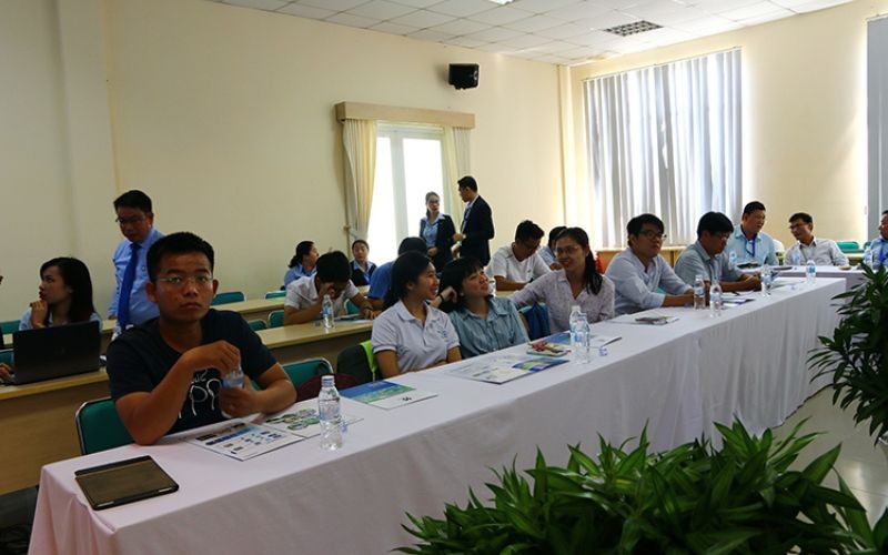 Chào Mừng Đoàn Học Viên Đại Học Fulbright Việt Nam Đến Tham Quan Khu Công Nghiệp Hiệp Phước | Hiep Phuoc 工业园区股份公司