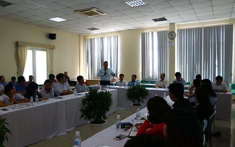Chào Mừng Đoàn Học Viên Đại Học Fulbright Việt Nam Đến Tham Quan Khu Công Nghiệp Hiệp Phước | Hiep Phuoc 工业园区股份公司