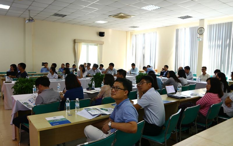 Chào Mừng Đoàn Học Viên Đại Học Fulbright Việt Nam Đến Tham Quan Khu Công Nghiệp Hiệp Phước | Hiep Phuoc 工业园区股份公司