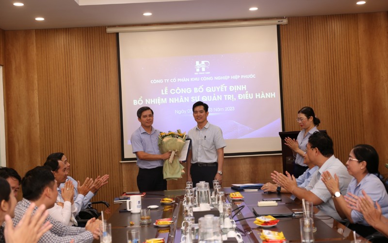 Lễ Công Bố Quyết Định Bổ Nhiệm Nhân Sự Quản Trị, Điều Hành Hipc | Hiep Phuoc 工业园区股份公司