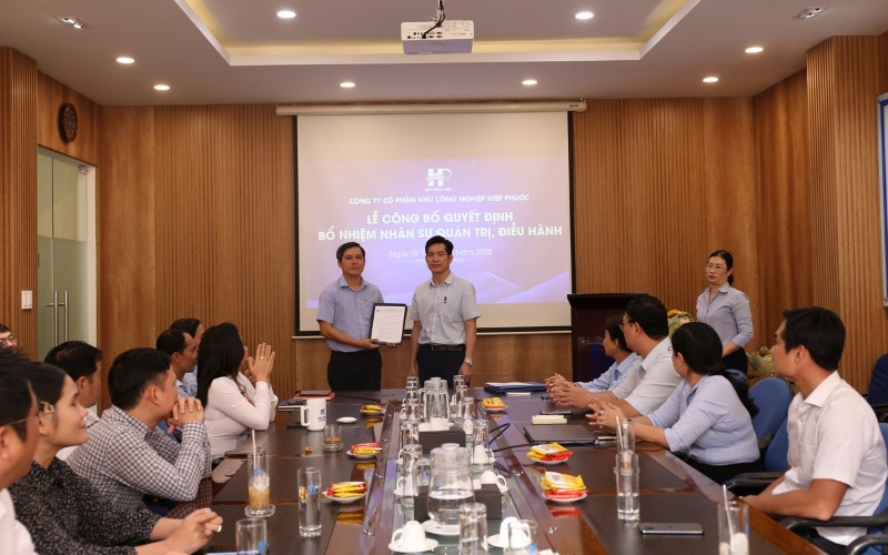 Lễ Công Bố Quyết Định Bổ Nhiệm Nhân Sự Quản Trị, Điều Hành Hipc | Hiep Phuoc 工业园区股份公司