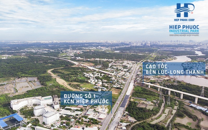 The Ben Luc - Long Thanh highway connects economic zones