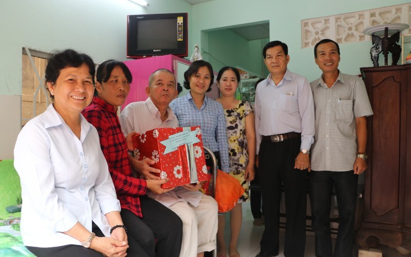 Hiep Phuoc donates the house of love in Nha Be Town